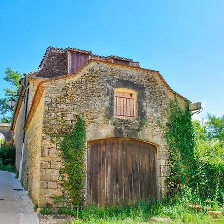 Grande Maison De Famille à Pour 8 - La Tour *