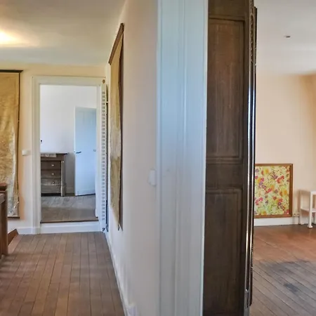 Grande Maison De Famille A Pour 8 - La Tour Holiday home *